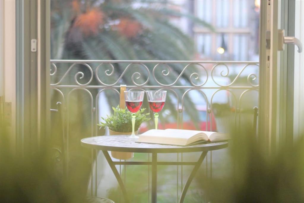 Lovely Balcony Porto Downtown Exterior photo